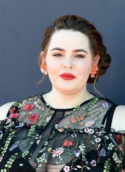 Model Tess Holliday Breastfed Baby At Womens March Slams Critics Who Told Her To Cover Up