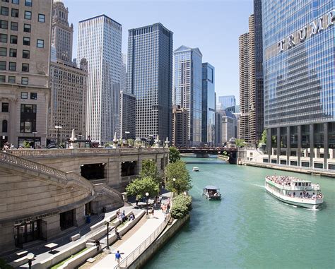 Explore Inside Chicagos Famous Movable Bridges