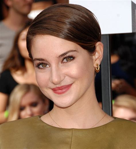 33 of shailene woodley s most iconic hairstyles hairstylecamp