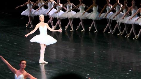 Défilé Du Ballet De Lopéra De Paris 26092012 Fragment3 Youtube