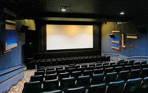 Landmarks E Street Cinema Movie Theater In Washington Dc The Vendry