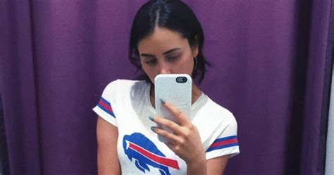 marnie simpson teases her incredible legs in this revealing throwback shot news mtv uk
