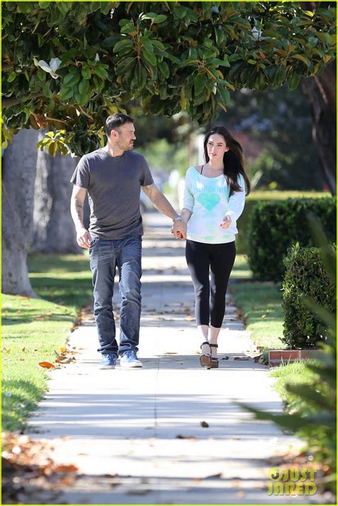 Megan Fox Pregnant Stroll With Brian Austin Green Photo 2672552