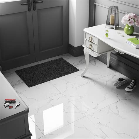 Their materials are incredibly sturdy. White Marble High Gloss 60x60cm - Top Ceramics