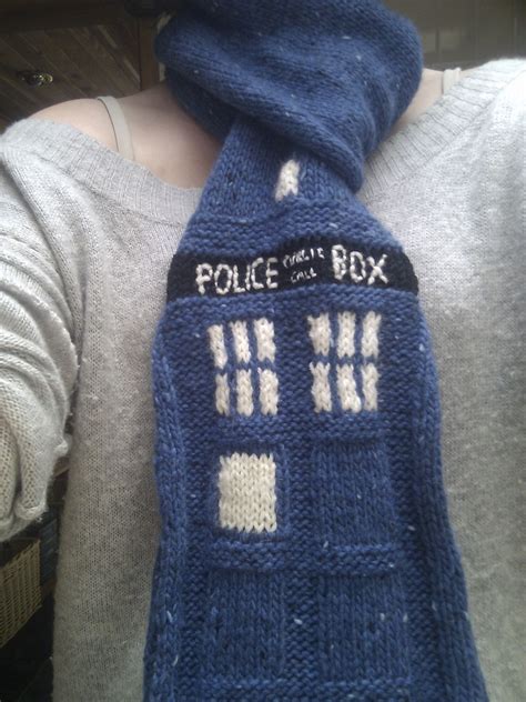 Ravelry Tardis Scarf By Samantha S Doctor Who Knitting Doctor Who