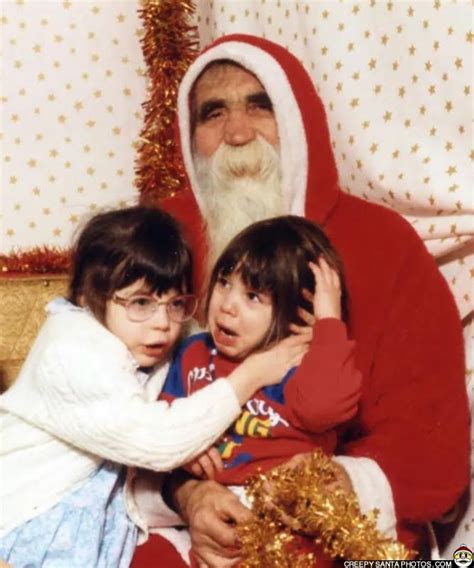 25 Completely Creepy Vintage Santas That Will Make You Want To Move To