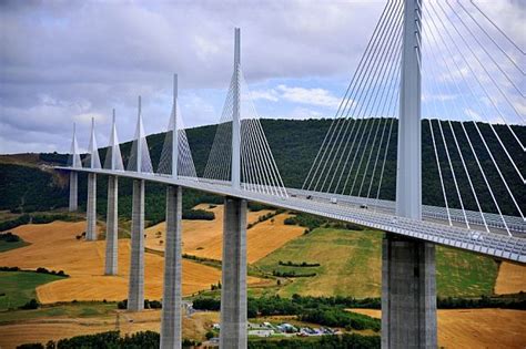 Top 25 Bridges Around The World