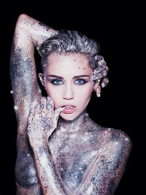 miley cyrus real and true cyrus и miley Glitter photo shoots Creative photoshoot ideas