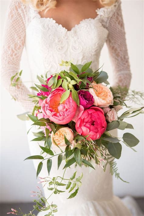 Gorgeous Modern Loft Wedding Ideas Weddingchicks Peony Bouquet