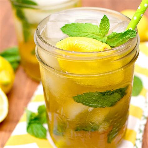 15 Boozy Iced Tea Cocktail Recipes To Quench Your Summer Thirst Brit Co