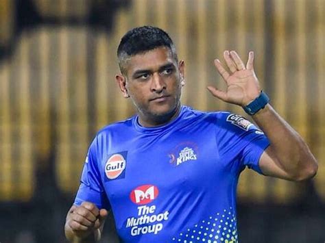 क्रिकेट प्रशंसक चेन्नई सुपर किंग्स बनाम सनराइजर्स हैदराबाद मुक़ाबले को star sports 1, star sports 1 hd, star sports 2, star sports 2 hd, star sports 1 hindi और star. Mahendra Singh Dhoni, धोनी ने आईपीएल 2020 में पहली बार टॉस ...