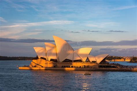 Sydney Opera House At Sunset Editorial Stock Photo Image Of Taxi