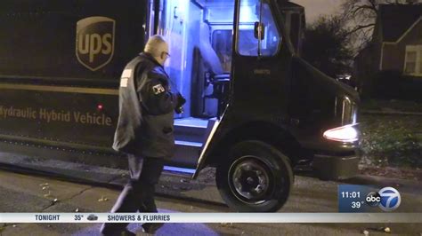 Ups Driver Robbed At Gunpoint On South Side Abc7 Chicago