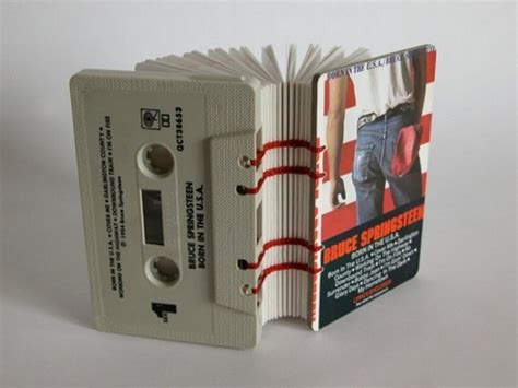 Great Projects To Reuse Old Cassette Tapes Recycled Crafts