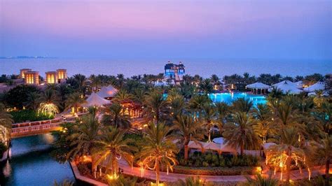 Luxury Life Design The Al Qasr Hotel At Dubais Madinat Jumeirah Resort