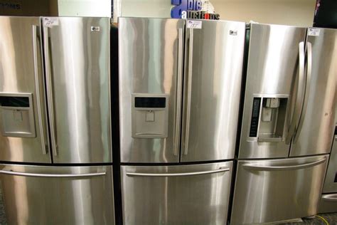 Hisense 298 l frost free fridge with water. LG LFD25860ST STAINLESS STEEL DOUBLE DOOR FRIDGE