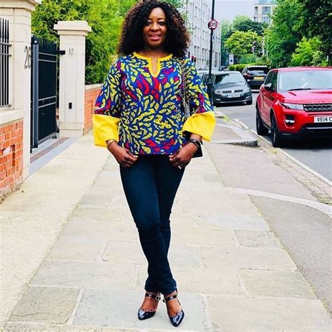 Maybe you would like to learn more about one of these? Ankara Tops en 2020 | Pantalon, Pagne, Haut