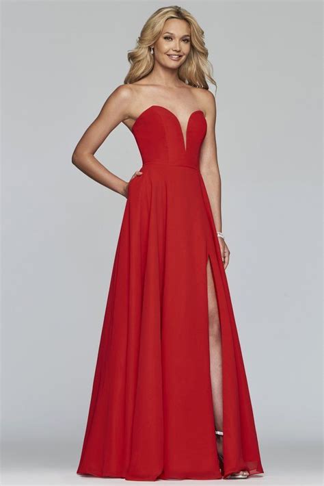 bring on that jaw dropping look with this simply astounding evening dress by faviana s10232 a