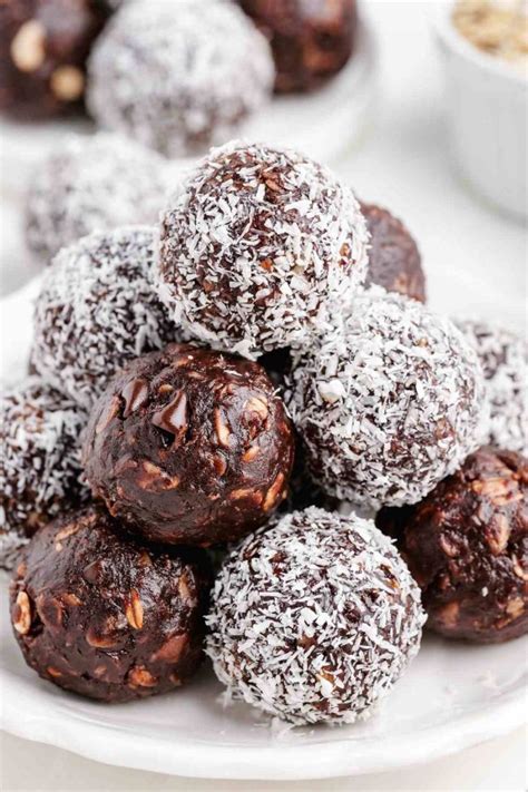 Coconut Chocolate Balls Quick Easy Protein Balls Texanerin Baking
