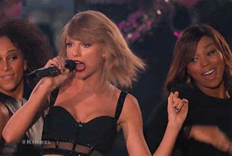 Taylor Swift Performs Shake It Off And Out Of The
