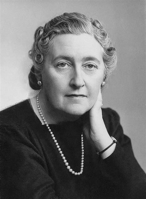 Agatha Christie Biography And Bibliography Freebook Summaries