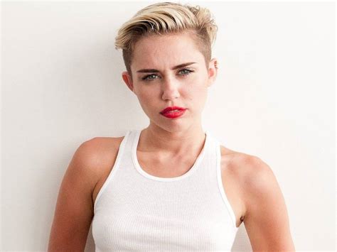 Exitoina Miley Cyrus Transparencias Hot Y Topless