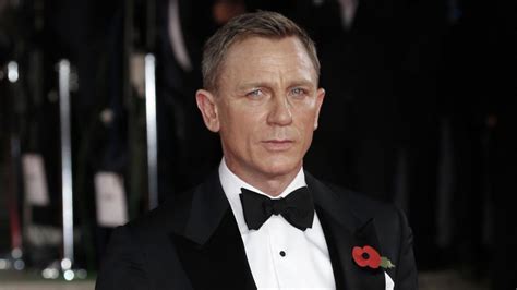 Daniel craig gets relatable when it come. James Bond Is Back! Daniel Craig Teams Up With Director ...