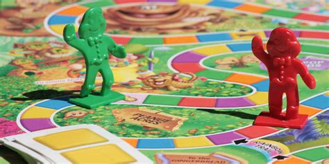 10 Classic Board Games That Are Must Own | ScreenRant