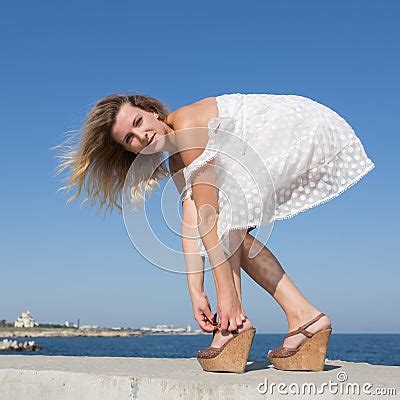 Babe Woman Short Dress Bending Over Photos Free Royalty Free Stock Photos From Dreamstime