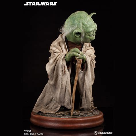 Star Wars Yoda Life Size Figure