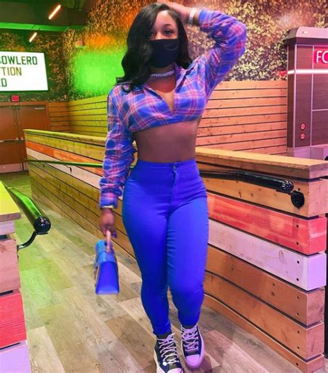 It S The Waist For Me Reginae Carter Flaunts Her Cute Outfit And