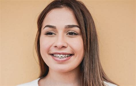 Invisalign Treatment Vs Traditional Braces What Every Etobicoke