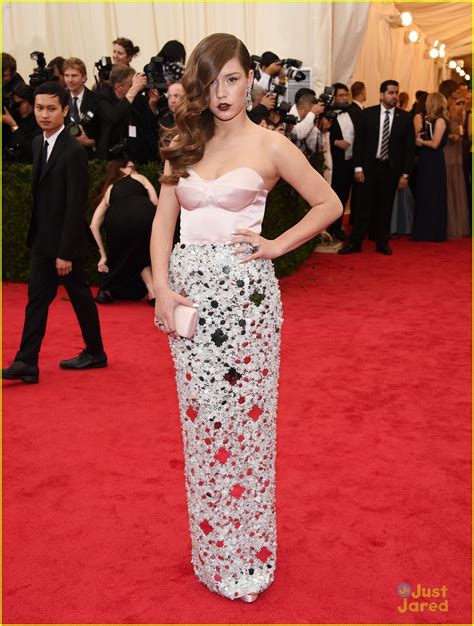 Imogen Poots Adele Exarchopoulos Shine At Met Gala Photo Photo Gallery Just