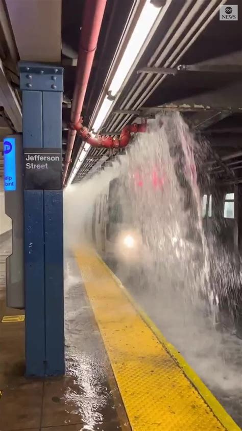 Flooding Forces Nyc Subway Lines To Suspend Service New York City