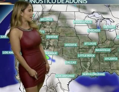 Weather Girl Jackie Guerrido Sets Temperatures Soaring Is This Why Life Life And Style