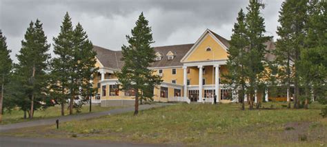 Lake Yellowstone Hotel And Cabins Yellowstone National Park