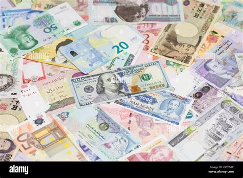 World Currency Banknotes Hi Res Stock Photography And Images Alamy