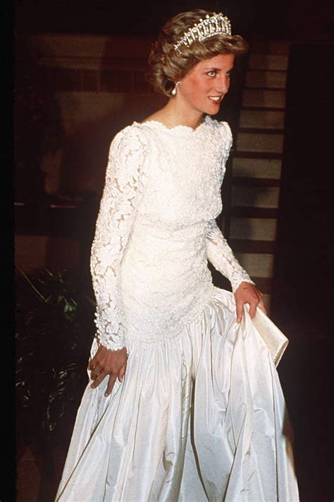 Then, one day, diana phoned personally to ask if they would make her wedding dress for her. Princess Diana's 40 Best Dresses - Royal Family Fashion