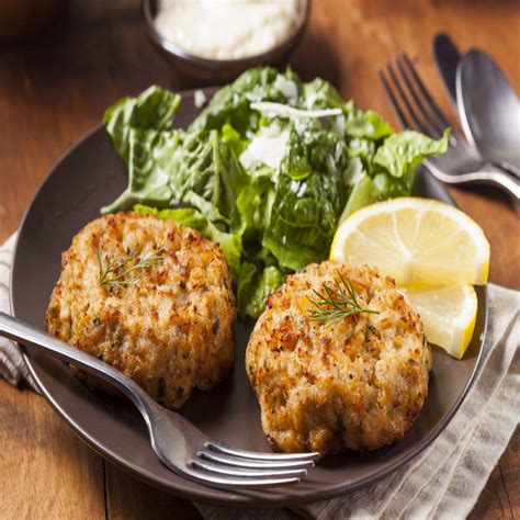 Crab cakes and soft shell crabs are awesome. Thai Crab Cakes Recipe: How to Make Thai Crab Cakes