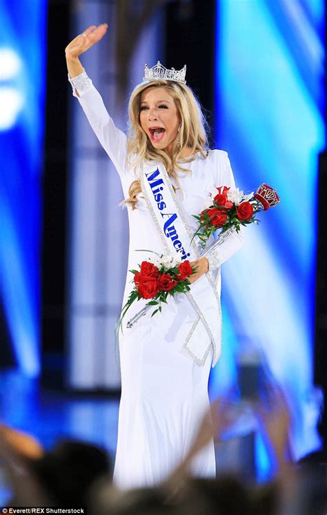 Vanessa Williams Becomes Miss America Judge 3 Decades After Nude