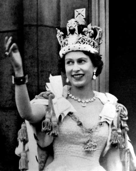 This is a personal account of that momentous day and for the first time ever, the ordinary people of britain were going to be able to watch a monarch's coronation in their own homes. This England: The Coronation of Queen Elizabeth II