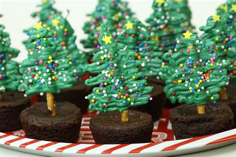 Simple And Easy Chocolate Pretzel Christmas Tree Brownies Forkly