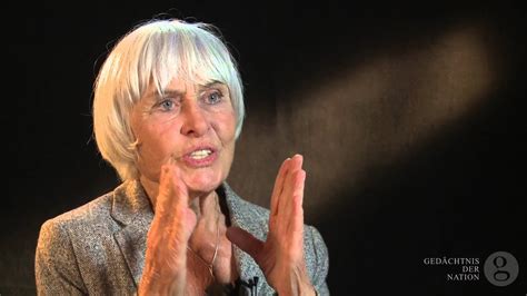 Welche politischen zusammenhänge und auswirkungen hat die ernährung. Barbara Rütting: Weg zum Tierschutz - YouTube