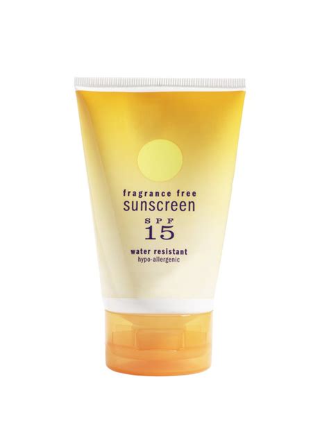 Sunscreens have been associated with both allergic contact dermatitis and photoallergy, both of which require some further definition. Allergy Rash to Sunscreen | Livestrong.com