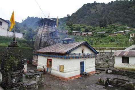 Kalpeshwar Temple Uttarakhand Info Timings Photos History