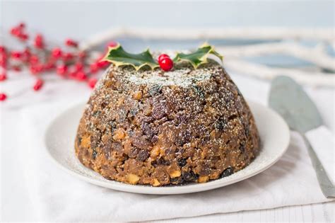 Christmas prime rib dinner beats a traditional turkey dinner any day. TRADITIONAL HOLIDAY DESSERTS IN ENGLAND - Christmas ...