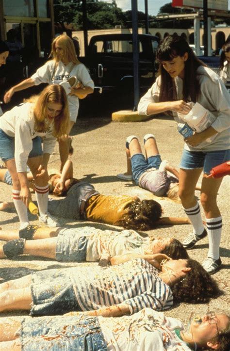 this scene with the girls from dazed and confused knee socks 70 s fashion one of my all time