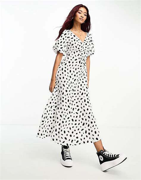 New Look V Neck Midi Dress In White Smudge Pattern Asos