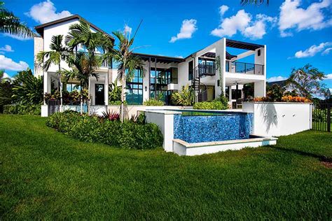7 Beautiful Luxury Homes In Miami Florida