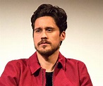 Peter Gadiot Biography - Facts, Childhood, Family Life & Achievements